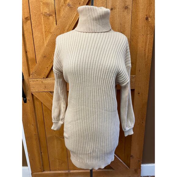 Women's Small Turtleneck Cream Sweater Dress Nude EUC Comfy Stylish - Picture 2 of 8